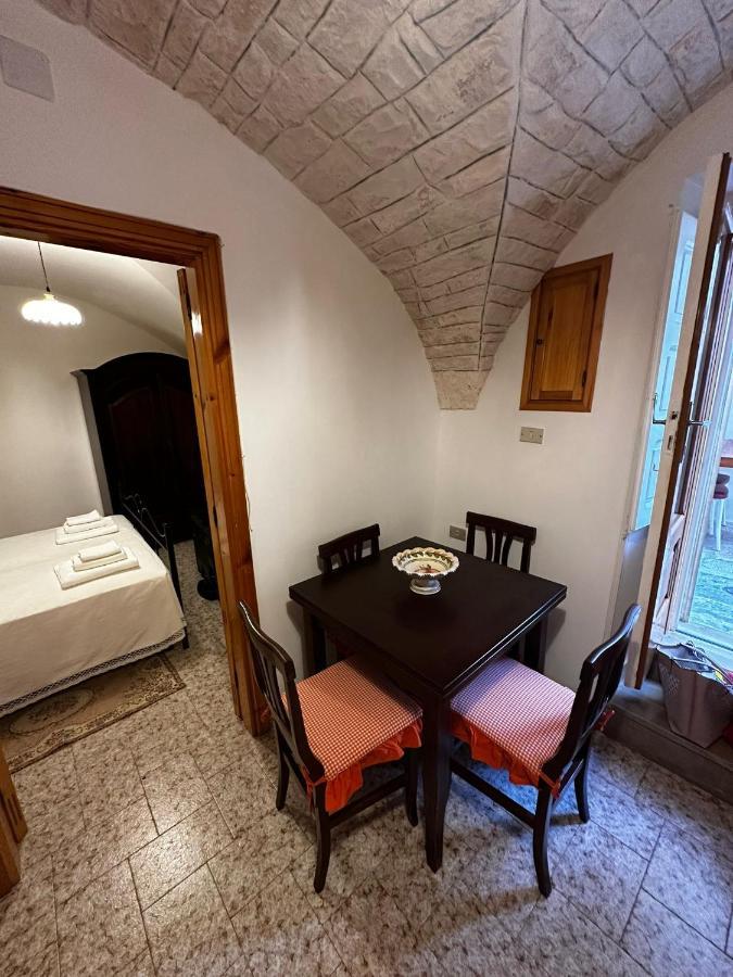 Appartamento Casa Pietra Viva Cisternino Esterno foto